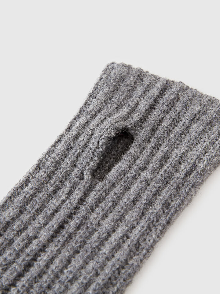 MUFF Women image number 2